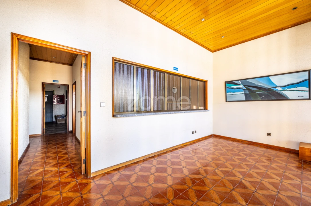 Terreno Comércio / Armazém para Venda em Vila Boa de Quires e Maureles Foto 6