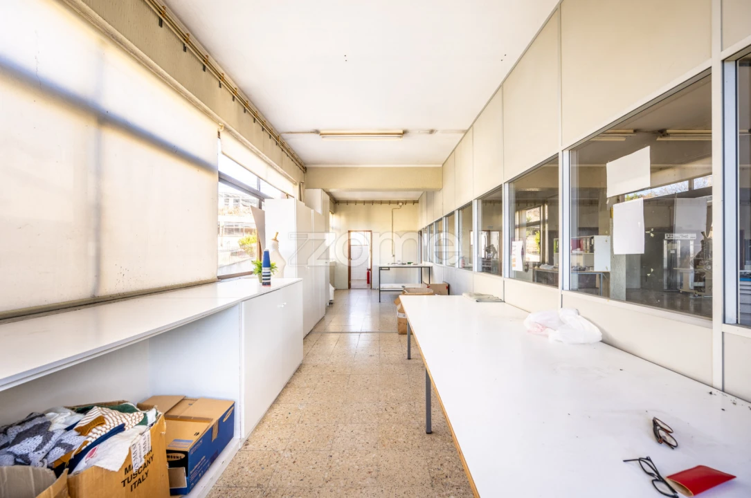 Terreno Comércio / Armazém para Venda em Vila Boa de Quires e Maureles Foto 41