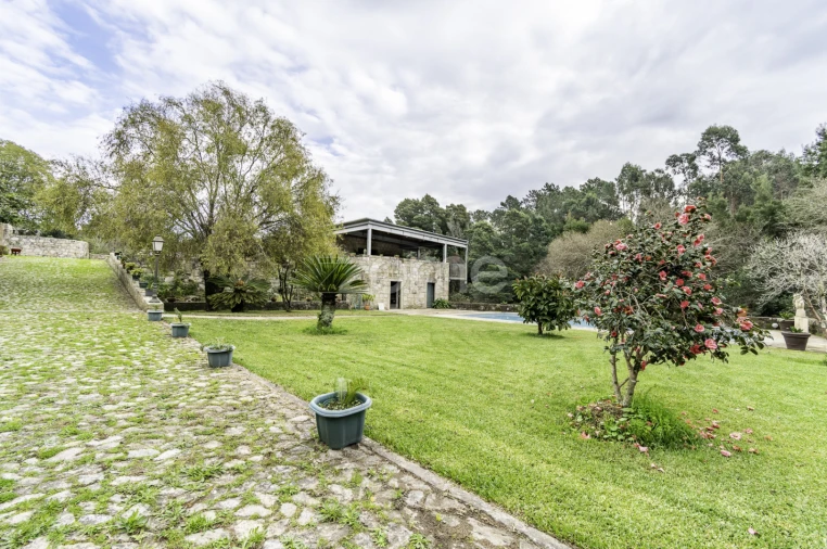 Quinta T7 para Venda em Freixieiro de Soutelo Foto 23