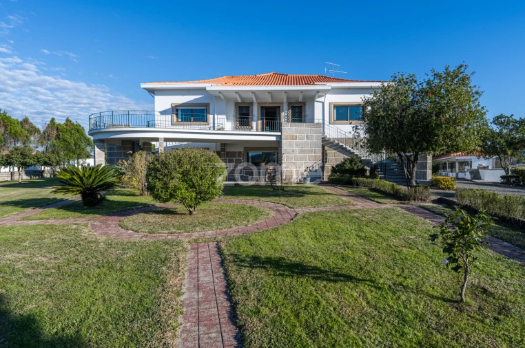 Quinta T4 para Venda em Penafiel Foto 35