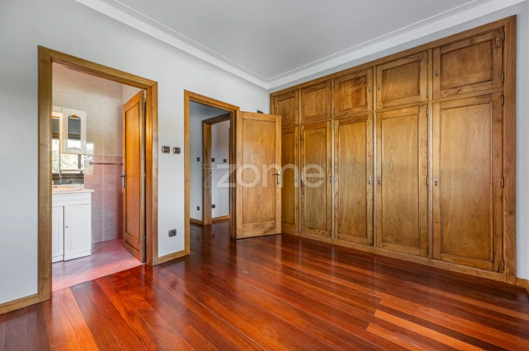 Quinta T4 para Venda em Penafiel Foto 28