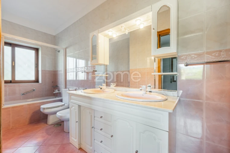 Quinta T4 para Venda em Penafiel Foto 29