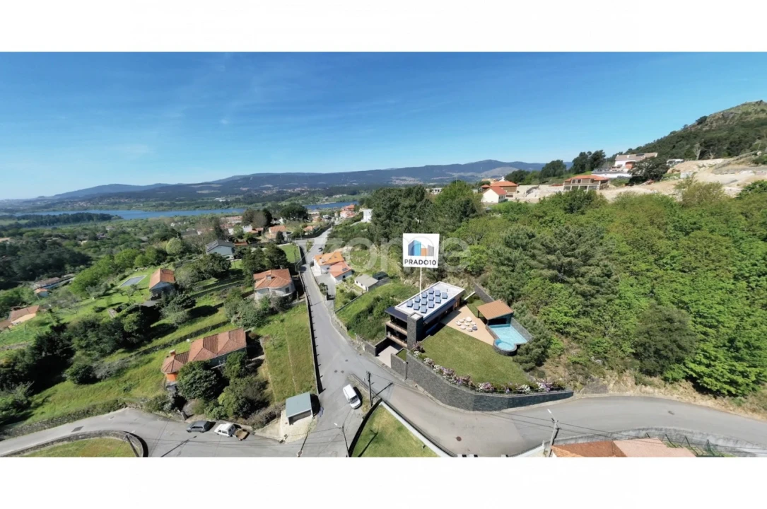 Moradia T3 para Venda em Vila Nova de Cerveira e Lovelhe Foto 18