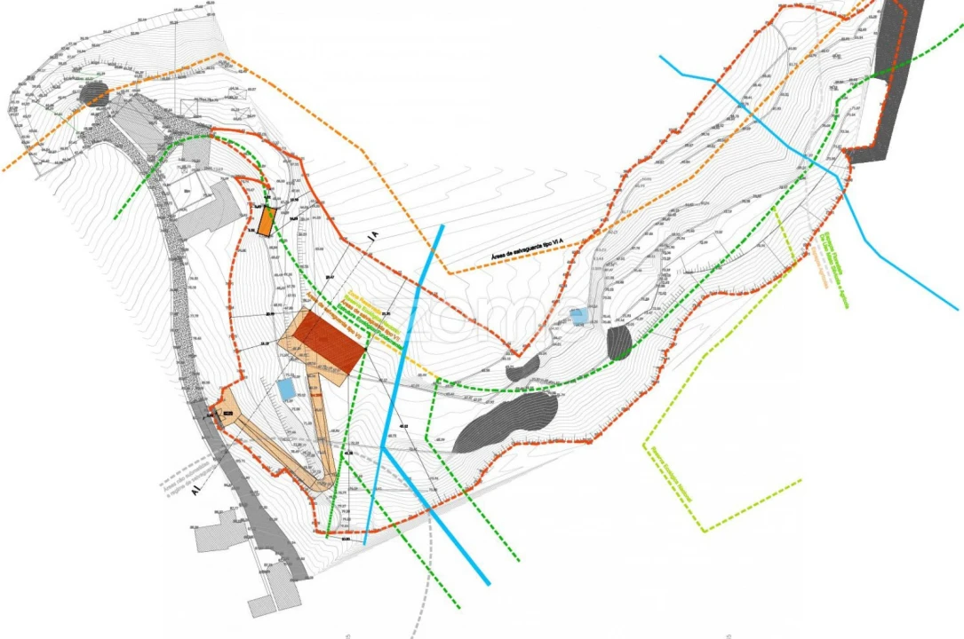 Terreno para Venda em Oliveira do Douro Foto 1