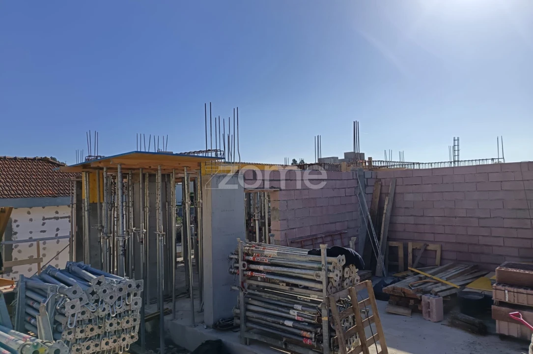 Moradia T4 para Venda em Castêlo da Maia Foto 63