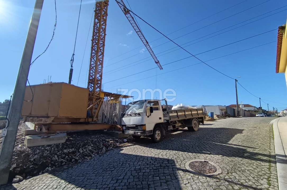Moradia T4 para Venda em Castêlo da Maia Foto 64
