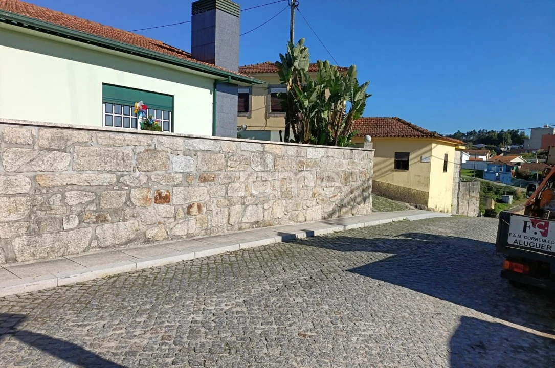 Moradia T4 para Venda em Castêlo da Maia Foto 72