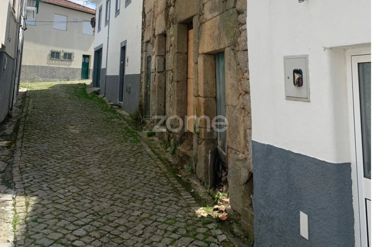 Moradia T3 para Venda em Melo e Nabais Foto 9