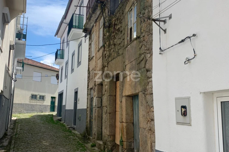 Moradia T3 para Venda em Melo e Nabais Foto 12