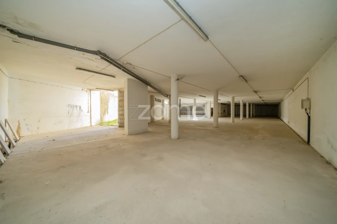 Terreno Comércio / Armazém para Venda em Barroselas e Carvoeiro Foto 1