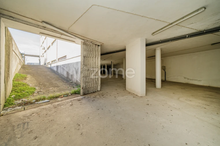 Terreno Comércio / Armazém para Venda em Barroselas e Carvoeiro Foto 3