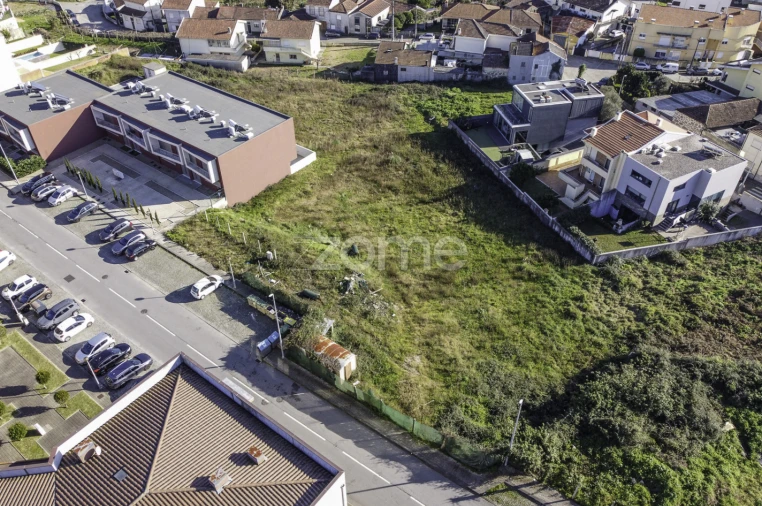 Terreno para Venda em Baguim do Monte (Rio Tinto) Foto 4