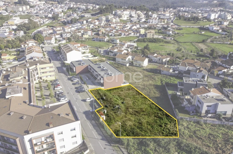 Terreno para Venda em Baguim do Monte (Rio Tinto) Foto 2