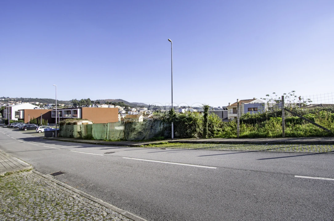Terreno para Venda em Baguim do Monte (Rio Tinto) Foto 13