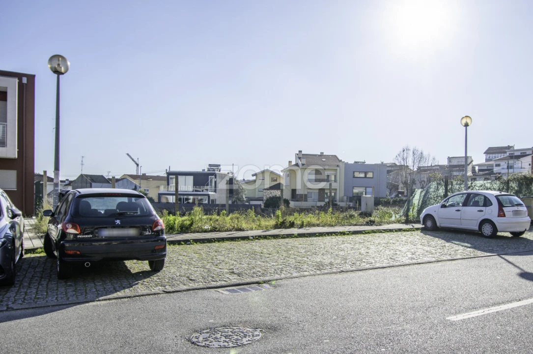 Terreno para Venda em Baguim do Monte (Rio Tinto) Foto 12