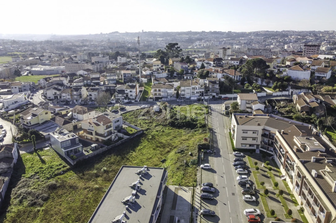 Terreno para Venda em Baguim do Monte (Rio Tinto) Foto 8