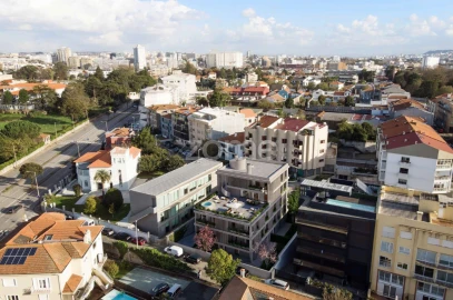 Apartamento T4 para Venda em Lordelo do Ouro e Massarelos