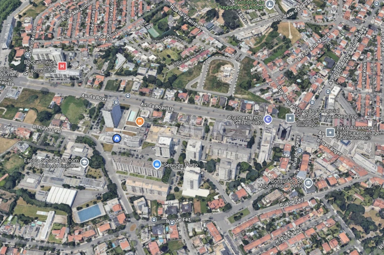 Apartamento T4 para Venda em Lordelo do Ouro e Massarelos Foto 23