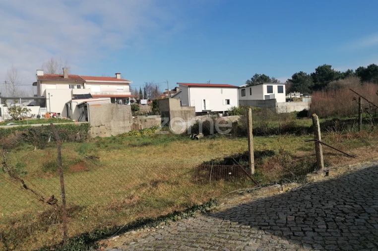 Terreno para Venda em Alvarelhos e Guidões Foto 3