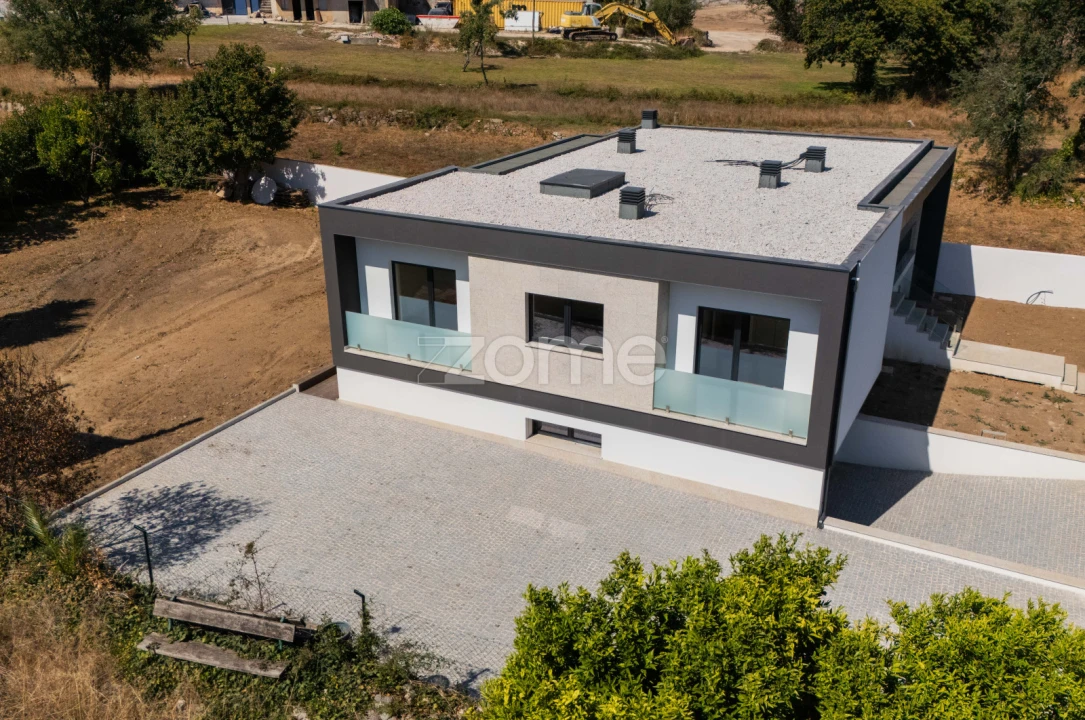 Moradia T3 para Venda em Areias Foto 38