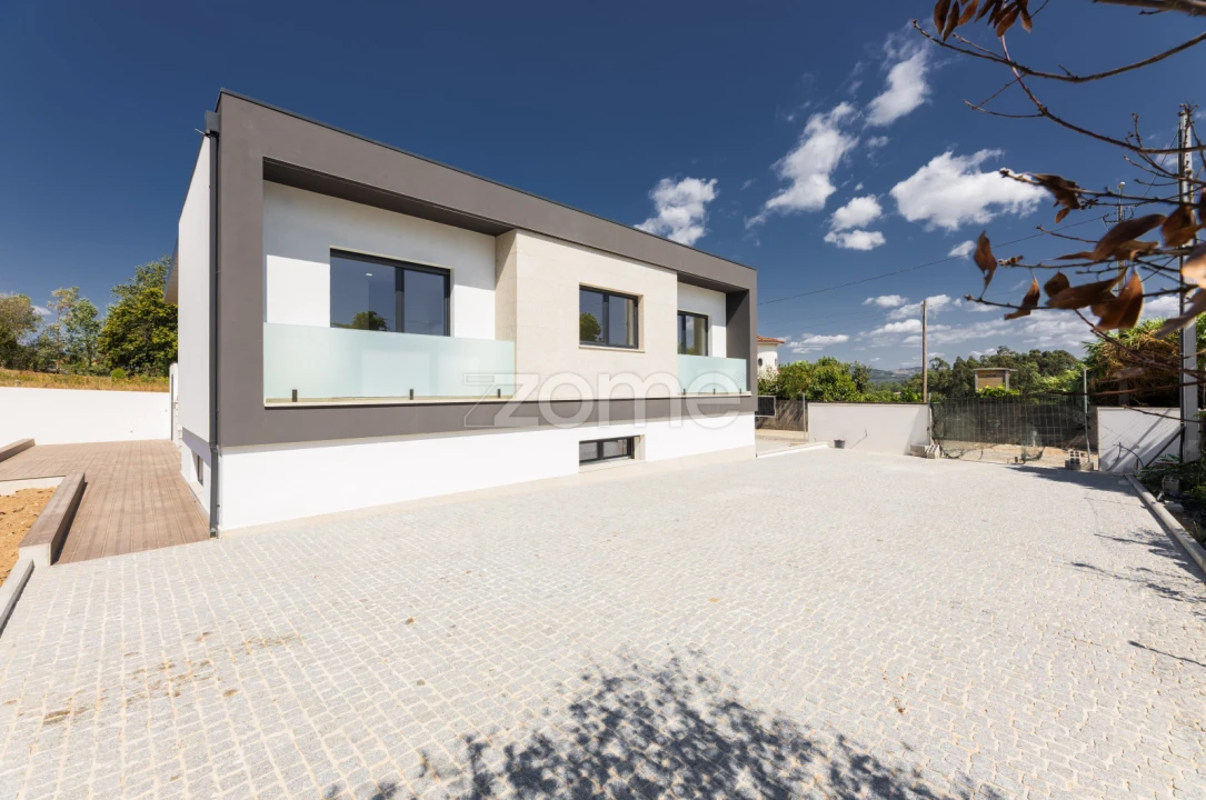 Moradia T3 para Venda em Areias Foto 29