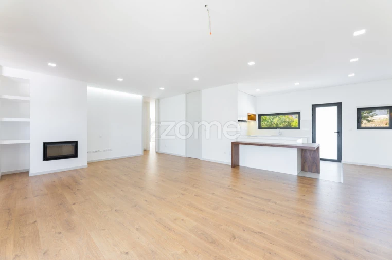 Moradia T3 para Venda em Areias Foto 3