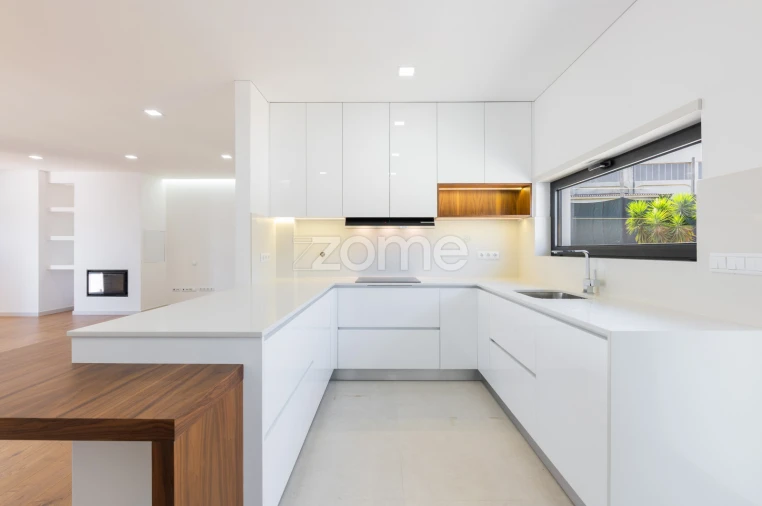 Moradia T3 para Venda em Areias Foto 8