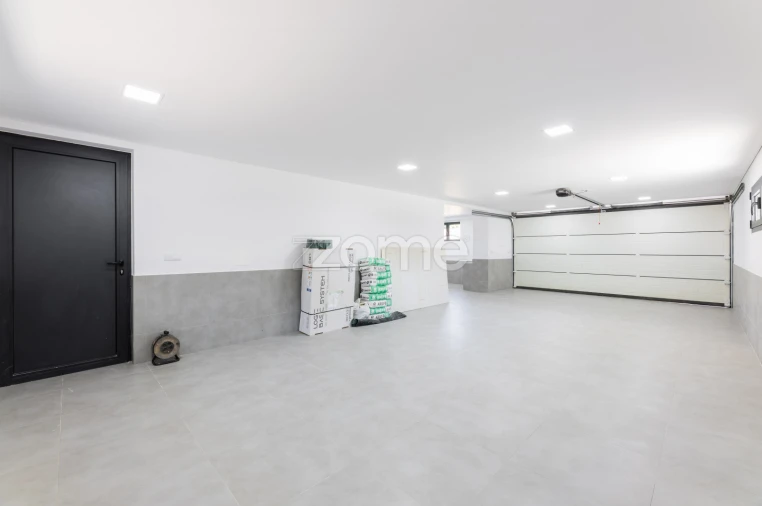 Moradia T3 para Venda em Areias Foto 28