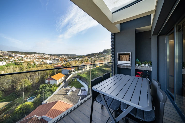 Apartamento T3 para Venda em Nogueiró e Tenões Foto 11
