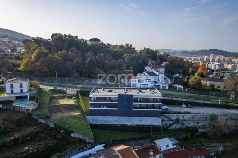 Apartamento T3 para Venda em Nogueiró e Tenões Foto 33