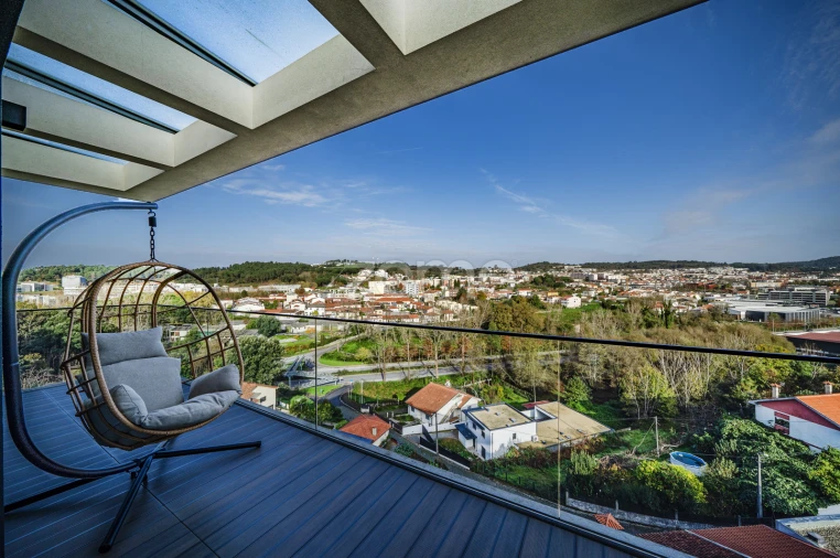 Apartamento T3 para Venda em Nogueiró e Tenões Foto 1