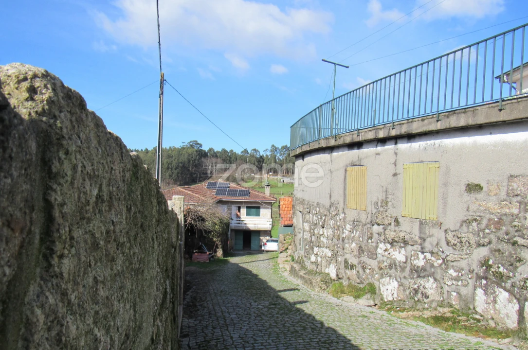 Moradia T2 para Venda em Penafiel Foto 27