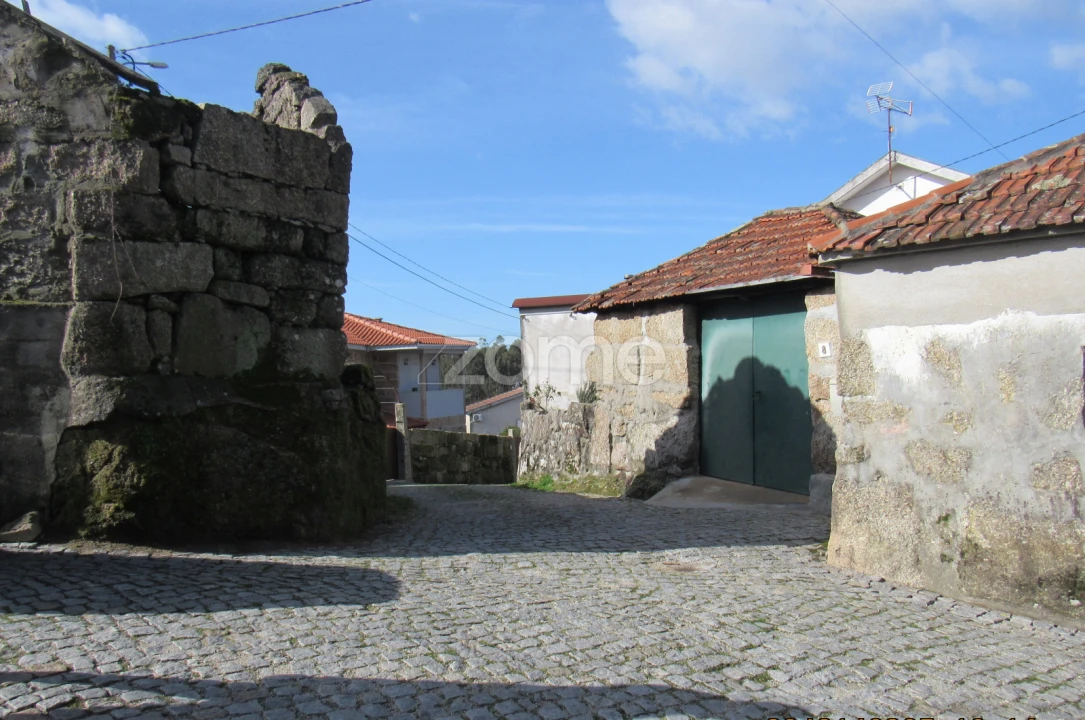 Moradia T2 para Venda em Penafiel Foto 34