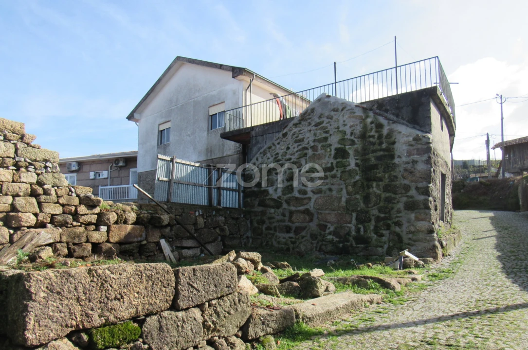 Moradia T2 para Venda em Penafiel Foto 12