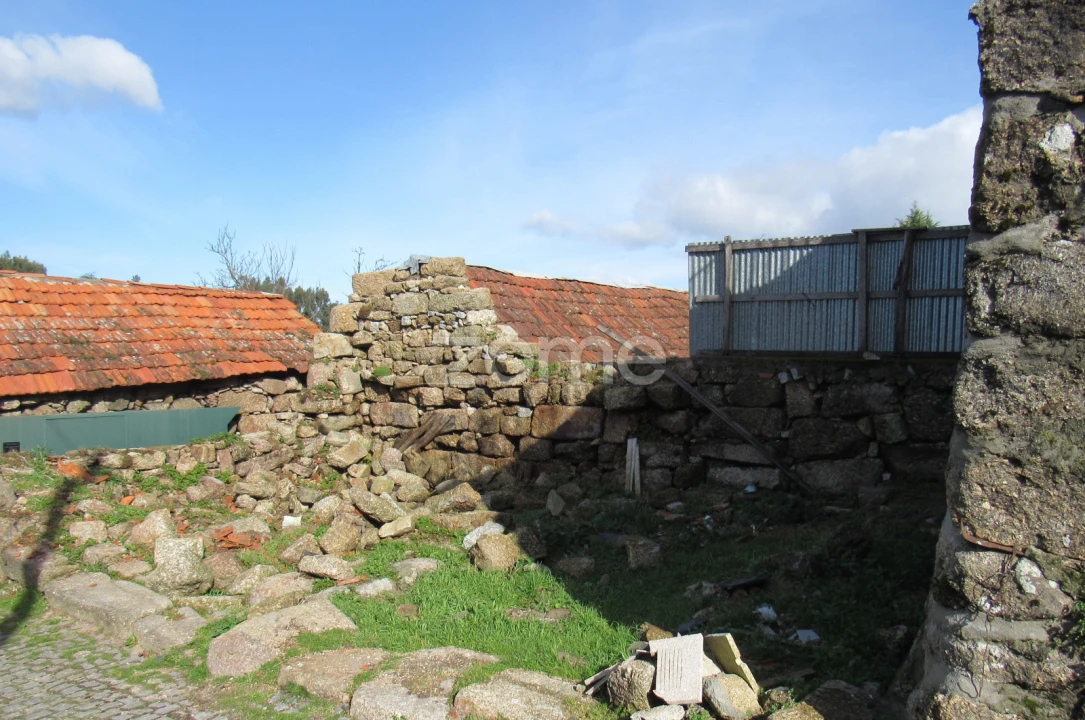 Moradia T2 para Venda em Penafiel Foto 16