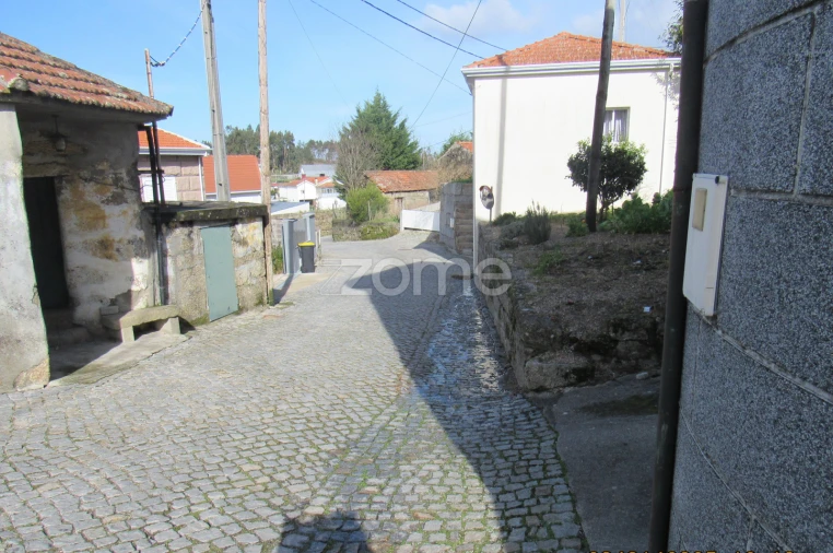 Moradia T2 para Venda em Penafiel Foto 35