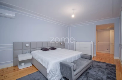 Apartamento T2 para Arrendamento em Santo António