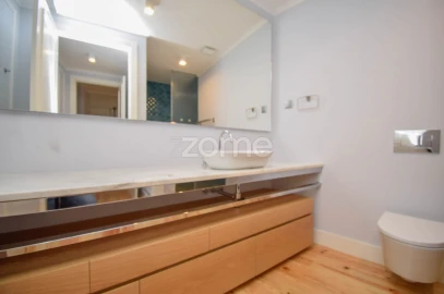 Apartamento T2 para Arrendamento em Santo António