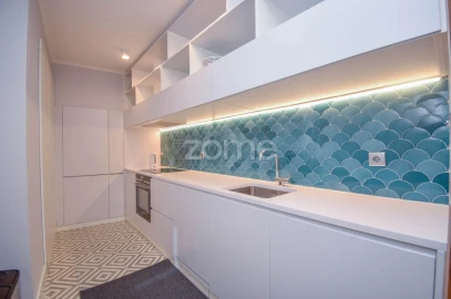 Apartamento T2 para Arrendamento em Santo António