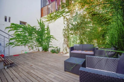 Apartamento T2 para Arrendamento em Santo António