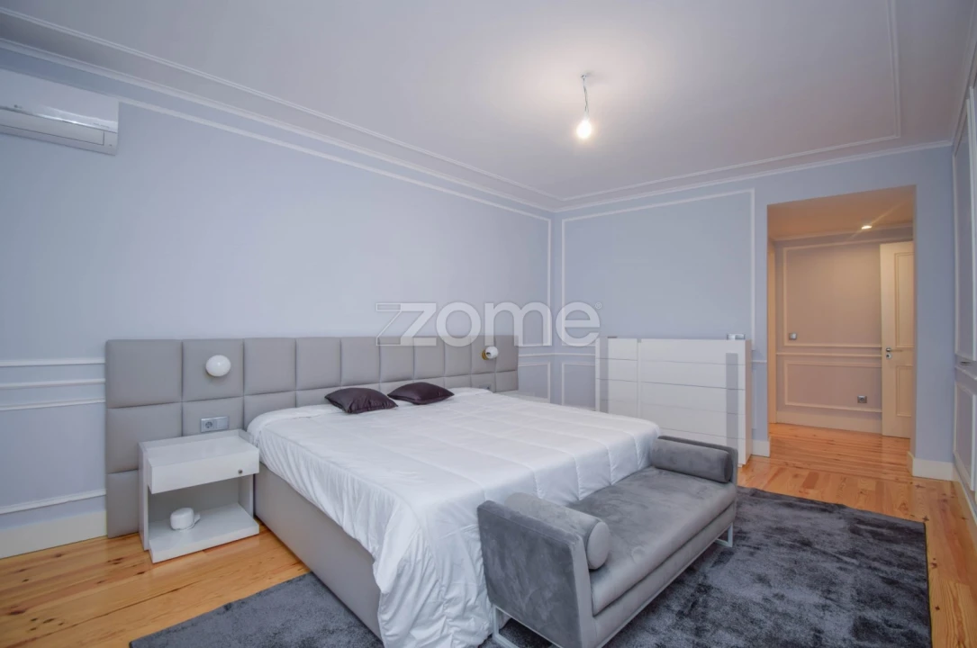 Apartamento T2 para Arrendamento em Santo António Foto 8