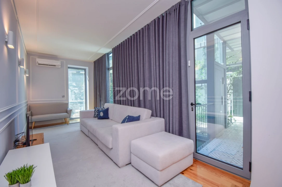 Apartamento T2 para Arrendamento em Santo António Foto 15