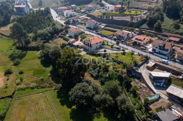 Moradia T6 para Venda em São Roque Foto 73