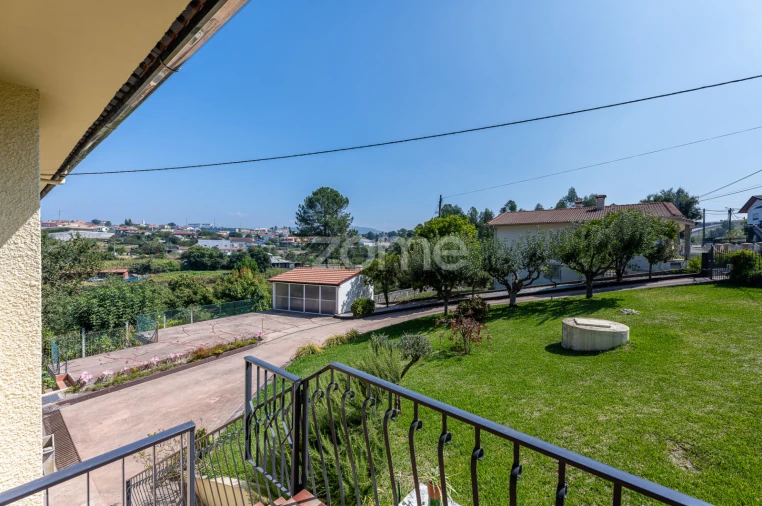 Moradia T6 para Venda em São Roque Foto 39