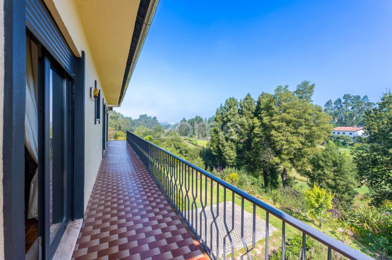 Moradia T6 para Venda em São Roque Foto 30