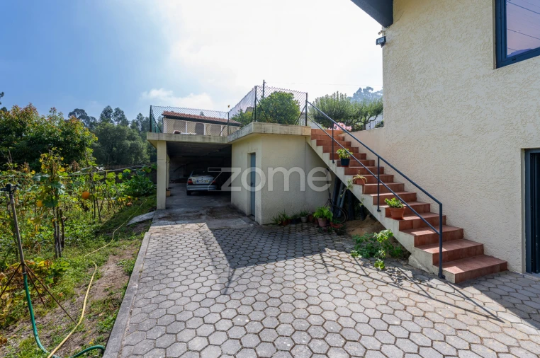 Moradia T6 para Venda em São Roque Foto 54