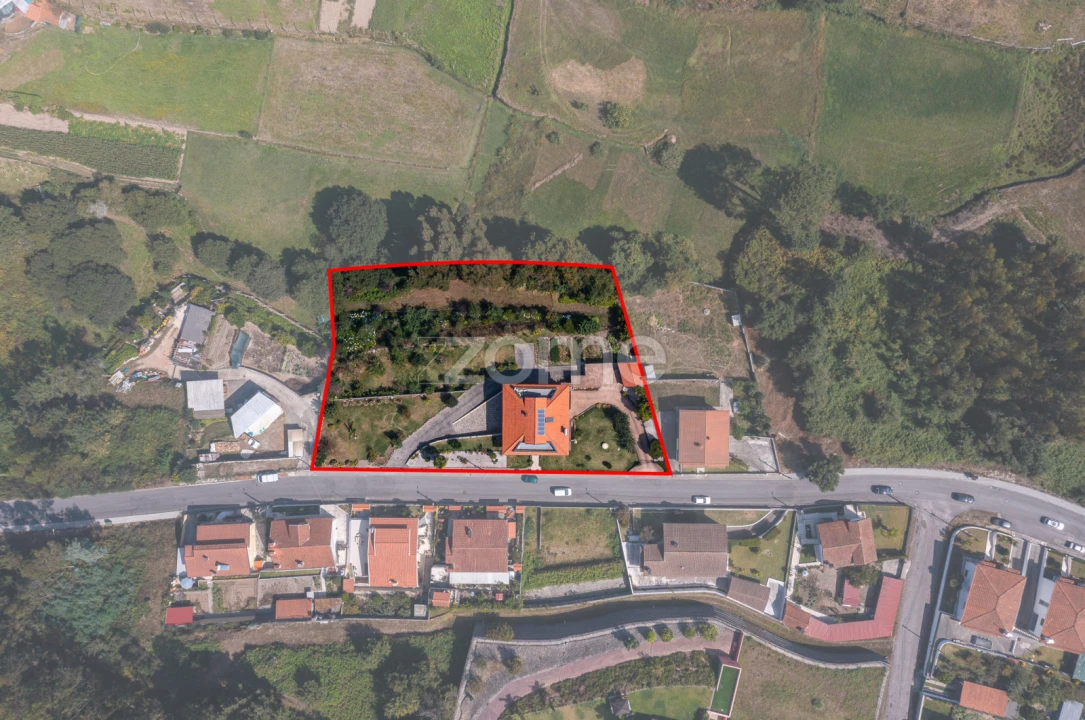 Moradia T6 para Venda em São Roque Foto 75