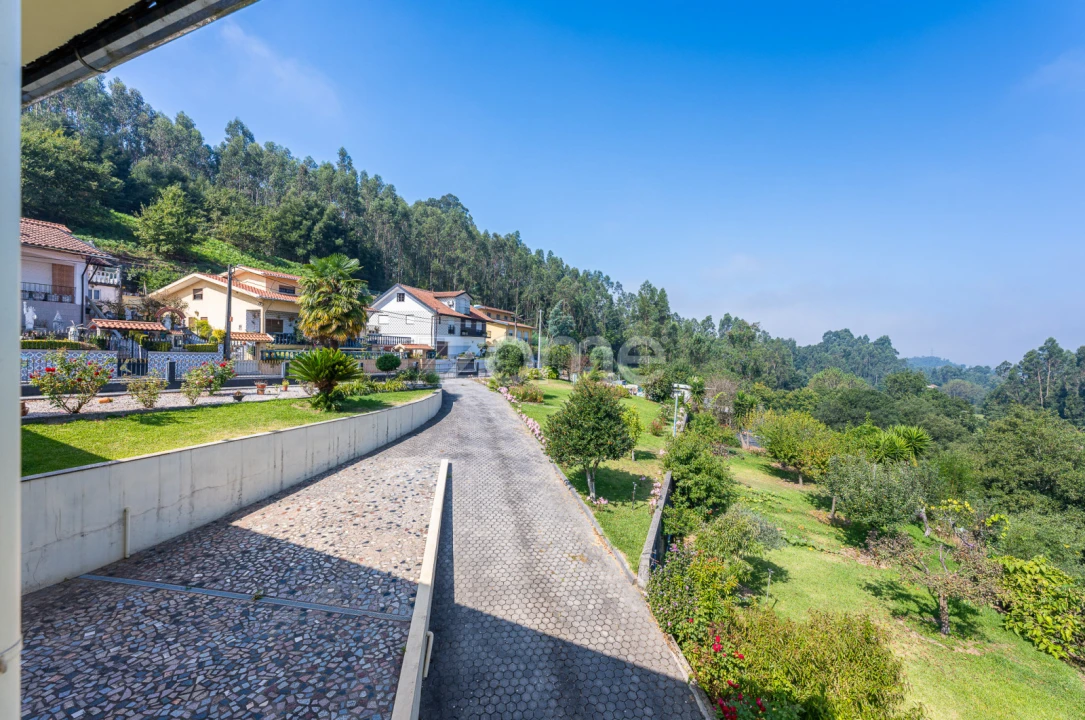 Moradia T6 para Venda em São Roque Foto 7