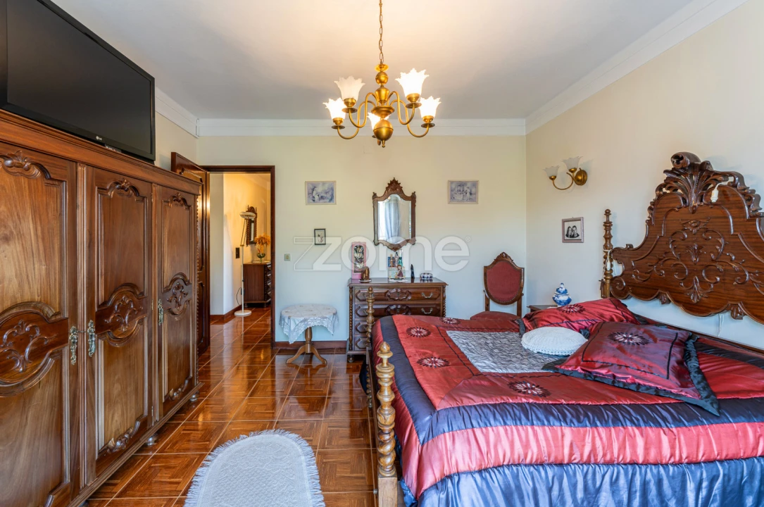 Moradia T6 para Venda em São Roque Foto 34