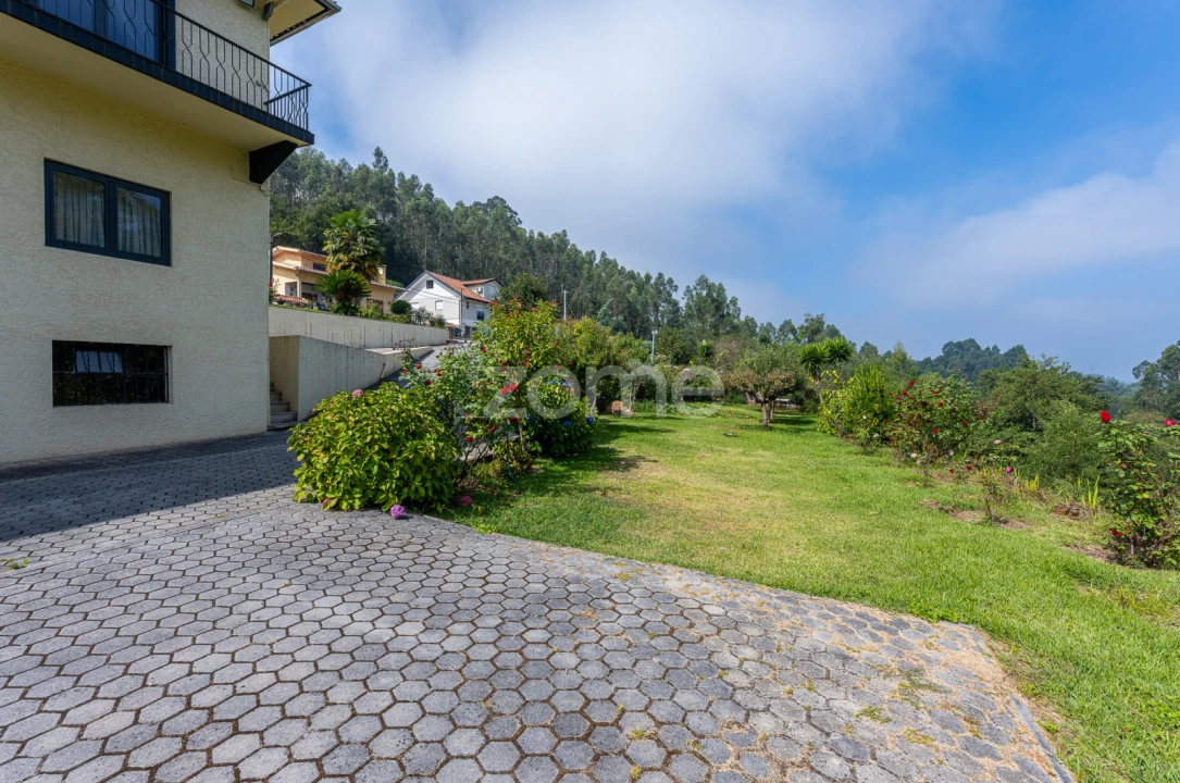 Moradia T6 para Venda em São Roque Foto 58